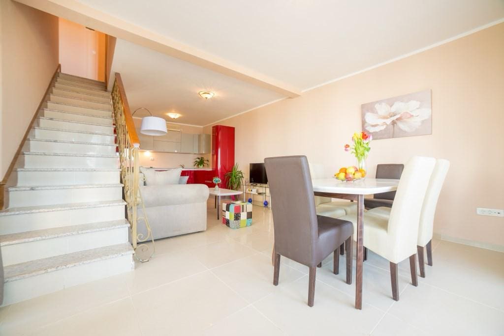 MREproperty (20) Villa in Krimovica-Kotor zu verkaufen — Montenegro