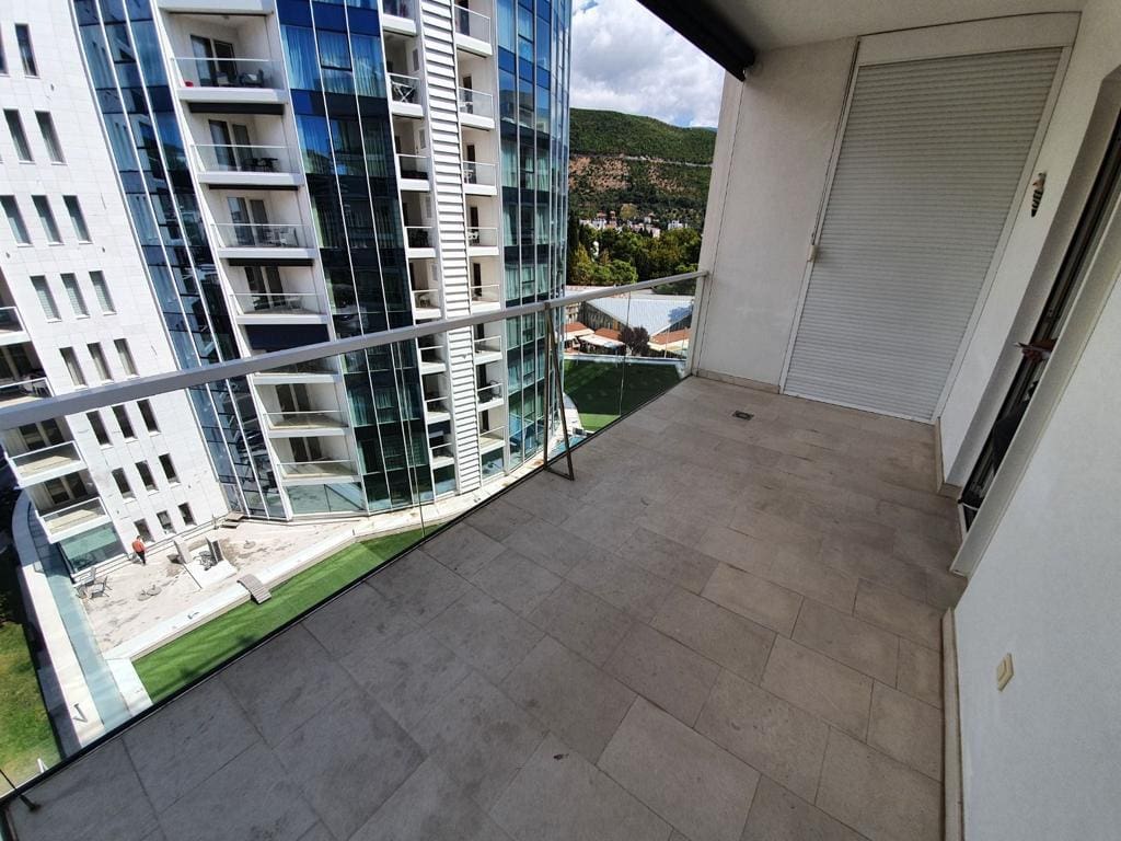 MREproperty (20) Exquisites 3-Zimmer-Apartment in Tre Canne — Montenegro