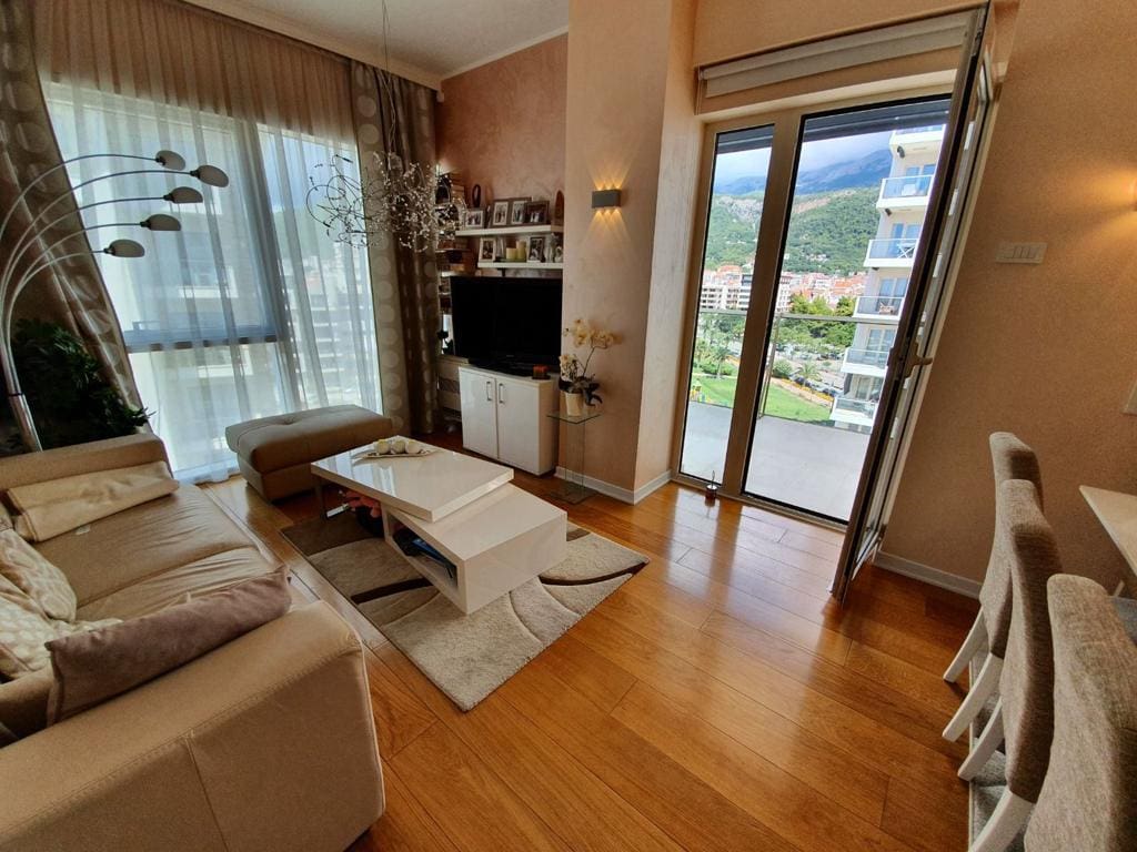 MREproperty (21) Exquisites 3-Zimmer-Apartment in Tre Canne — Montenegro