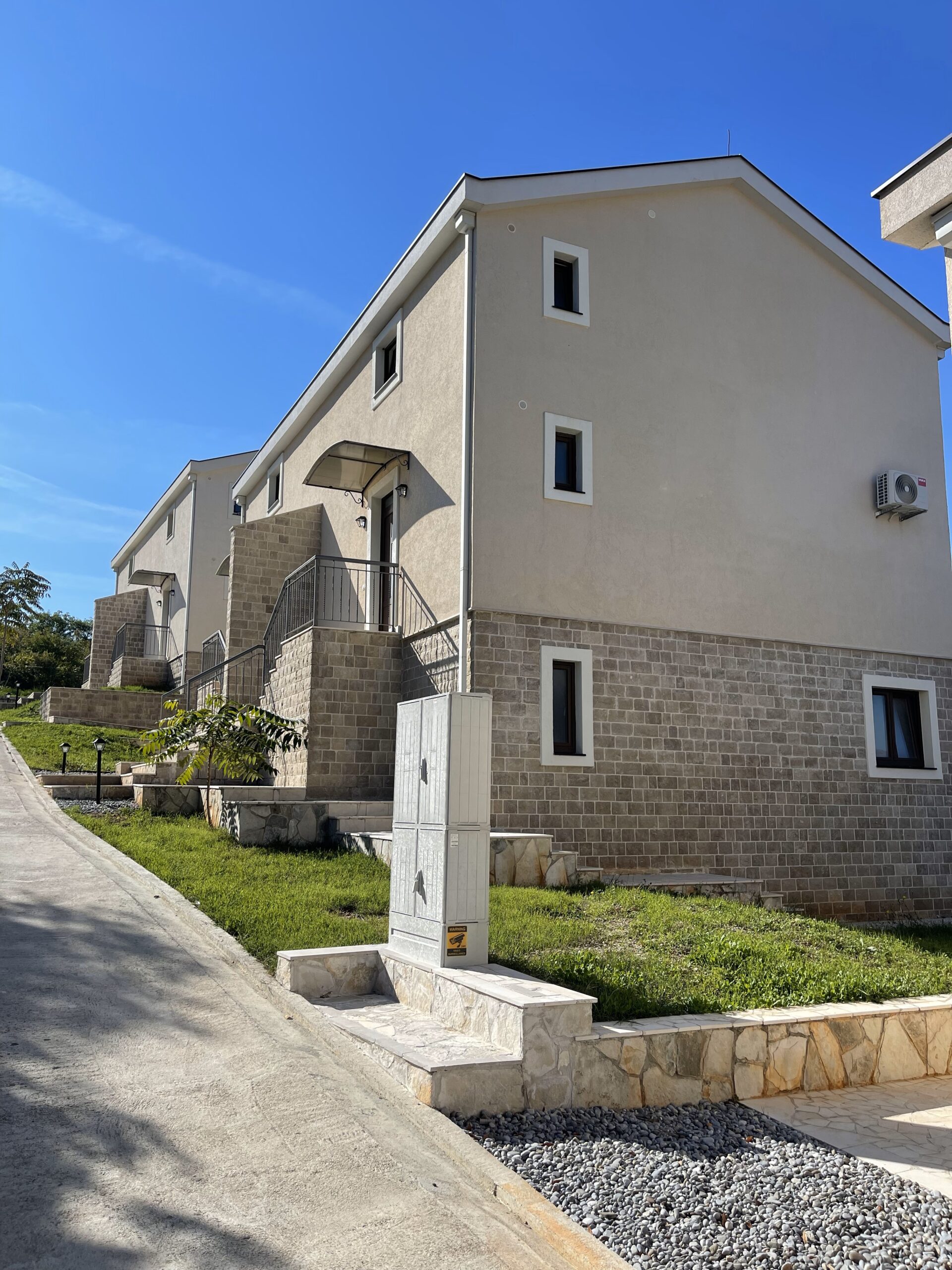 MREproperty (33) Domki szeregowe na sprzedaż w Vranovici - Kotor — Czarnogóra