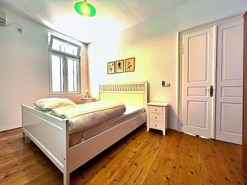 House · Tivat