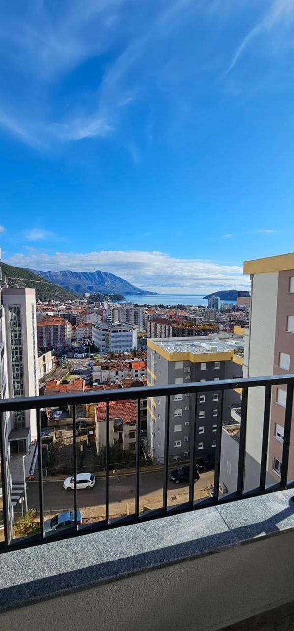 Huoneisto · Budva