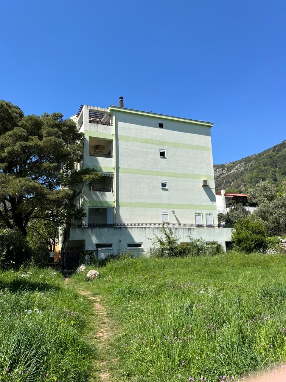 MREproperty (26) Budva, Karadağ'da 2 Yatak Odalı Daire