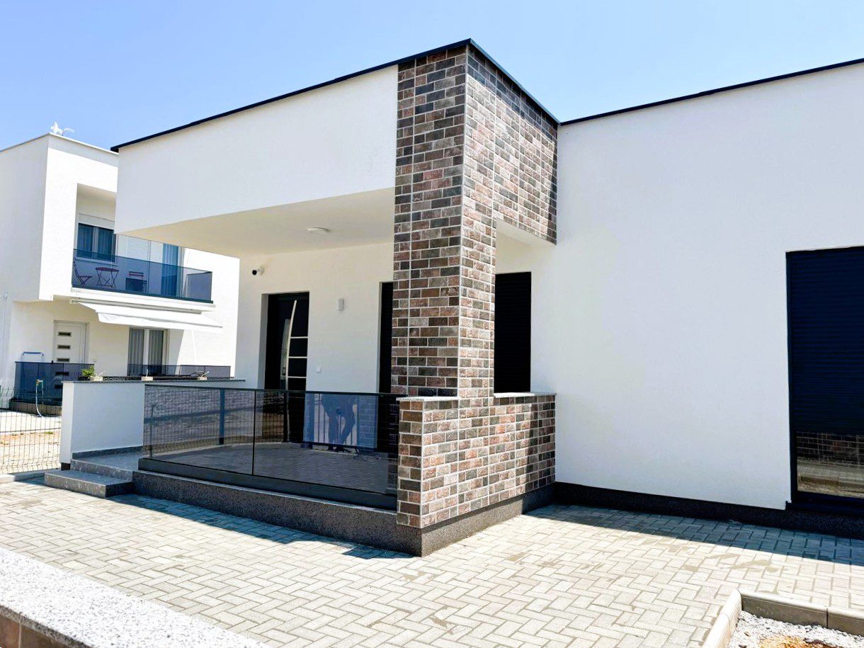 modern-house-for-sale-in-Donji-Stoj- (1) современный дом на продажу в Доньи Стой