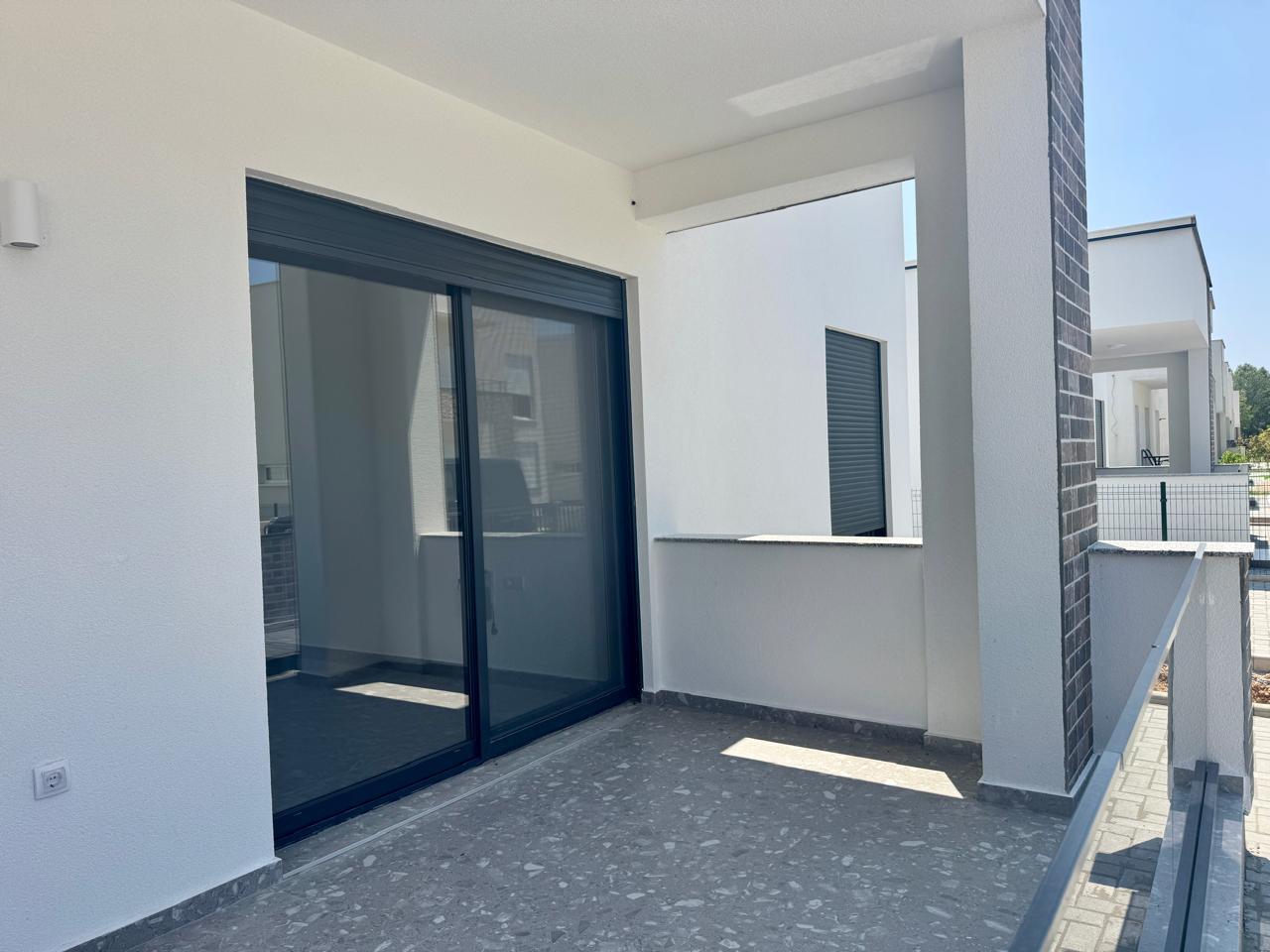 modern-house-for-sale-in-Donji-Stoj- (6) Современный дом на продажу в Доньи Стой — в процессе легализации