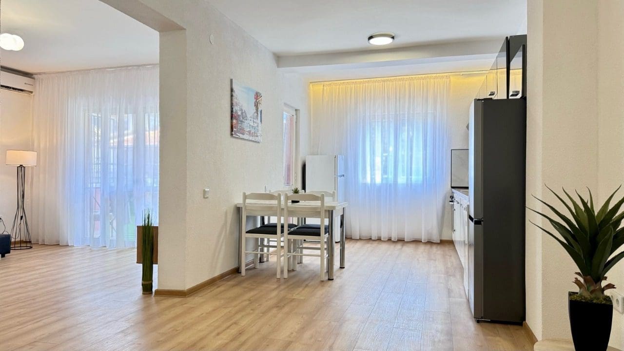 Apartment · Bar