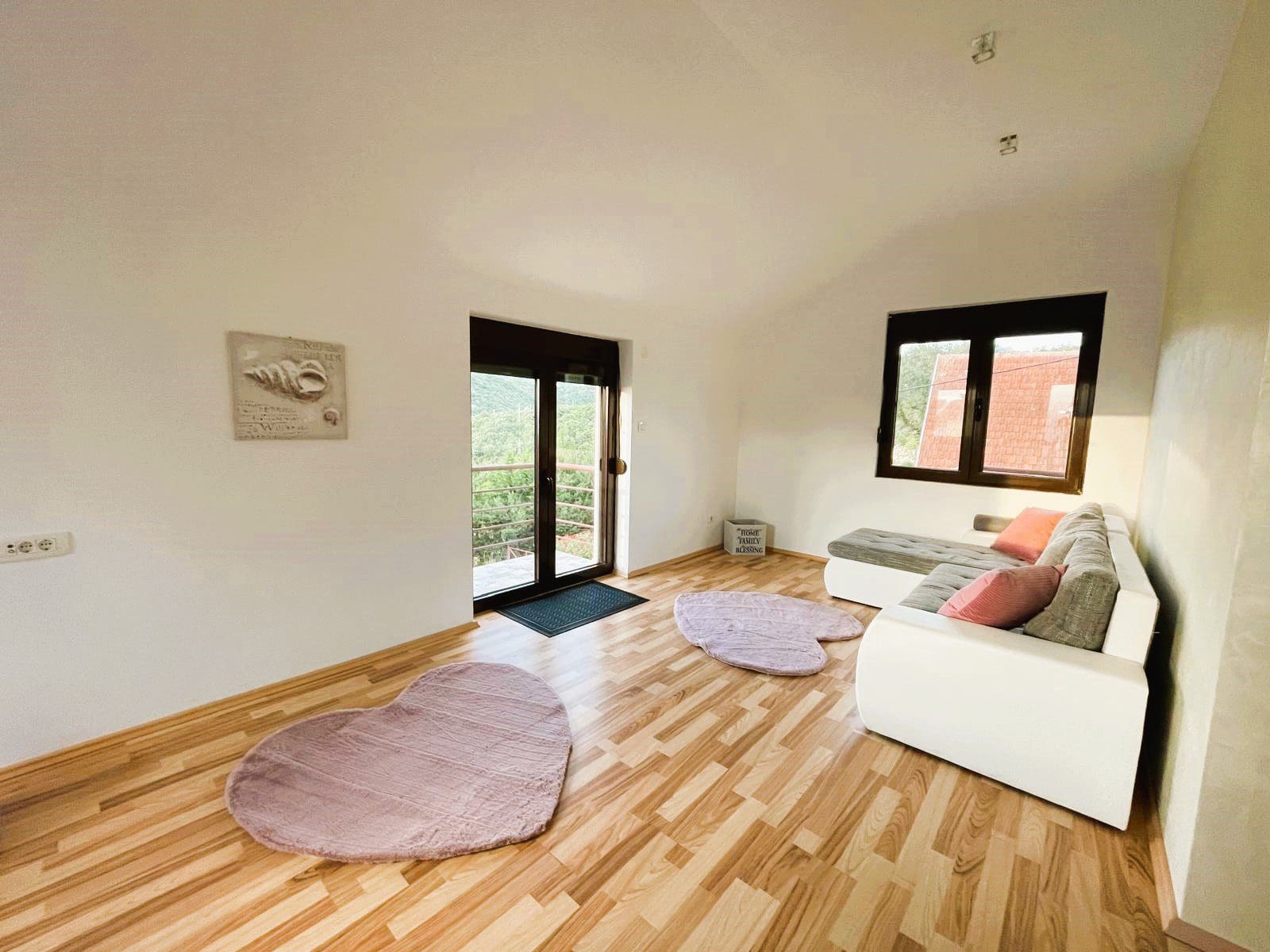 MREproperty (21) Satılık Deniz Manzaralı Ev — Utjeha Bar, 145 m² Konut — Karadağ