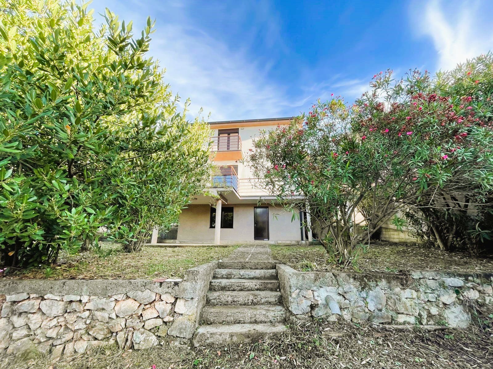 MREproperty (7) Satılık Deniz Manzaralı Ev — Utjeha Bar, 145 m² Konut — Karadağ