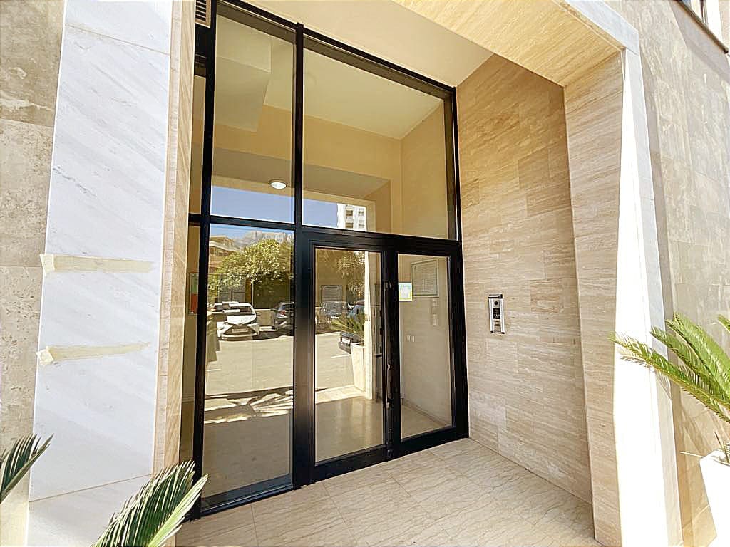MREproperty (8) Bar'da Satılık Geniş, Eşyalı 2 Yatak Odalı Daire — Karadağ