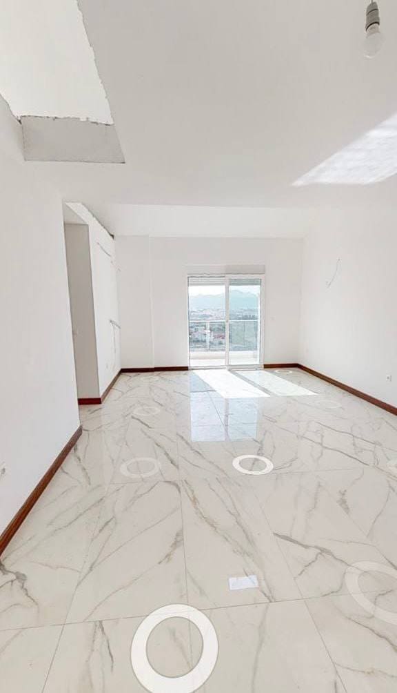Apartment · Bar