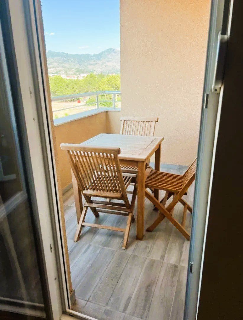 MREproperty (15) Podgorica'da Dağ Manzaralı Daire — Karadağ