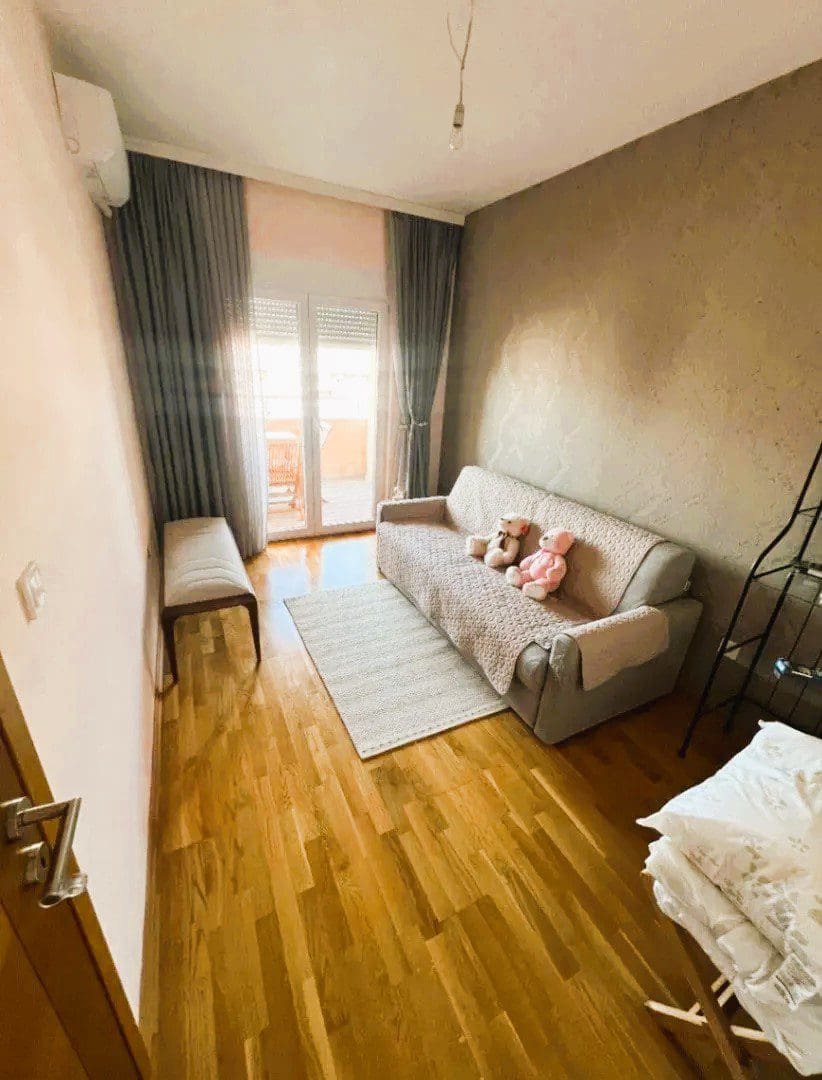 MREproperty (11) 29. MREproperty (12) Podgorica'da Dağ Manzaralı Daire — Karadağ