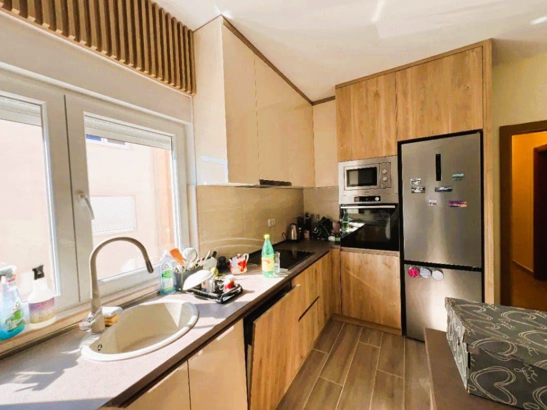 MREproperty (5) Podgorica'da Dağ Manzaralı Daire — Karadağ