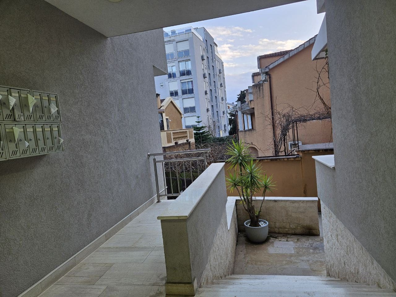 MREproperty (25) Cozy 1-Bedroom Apartment in the Heart of Budva — Montenegro