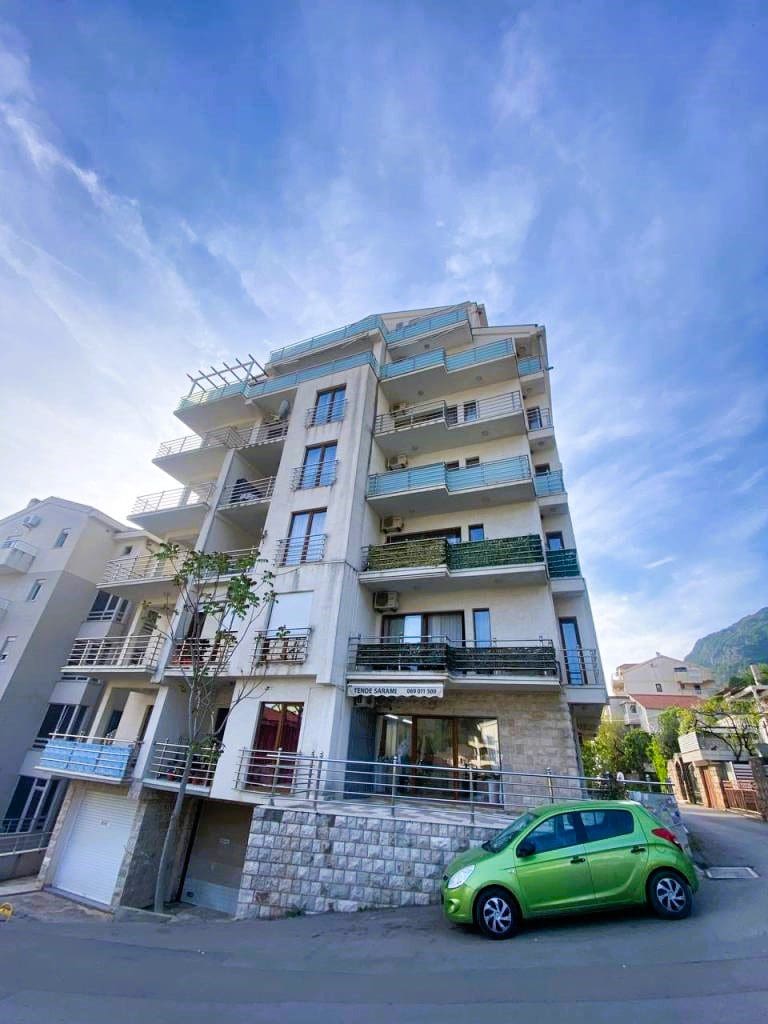 Huoneisto · Budva