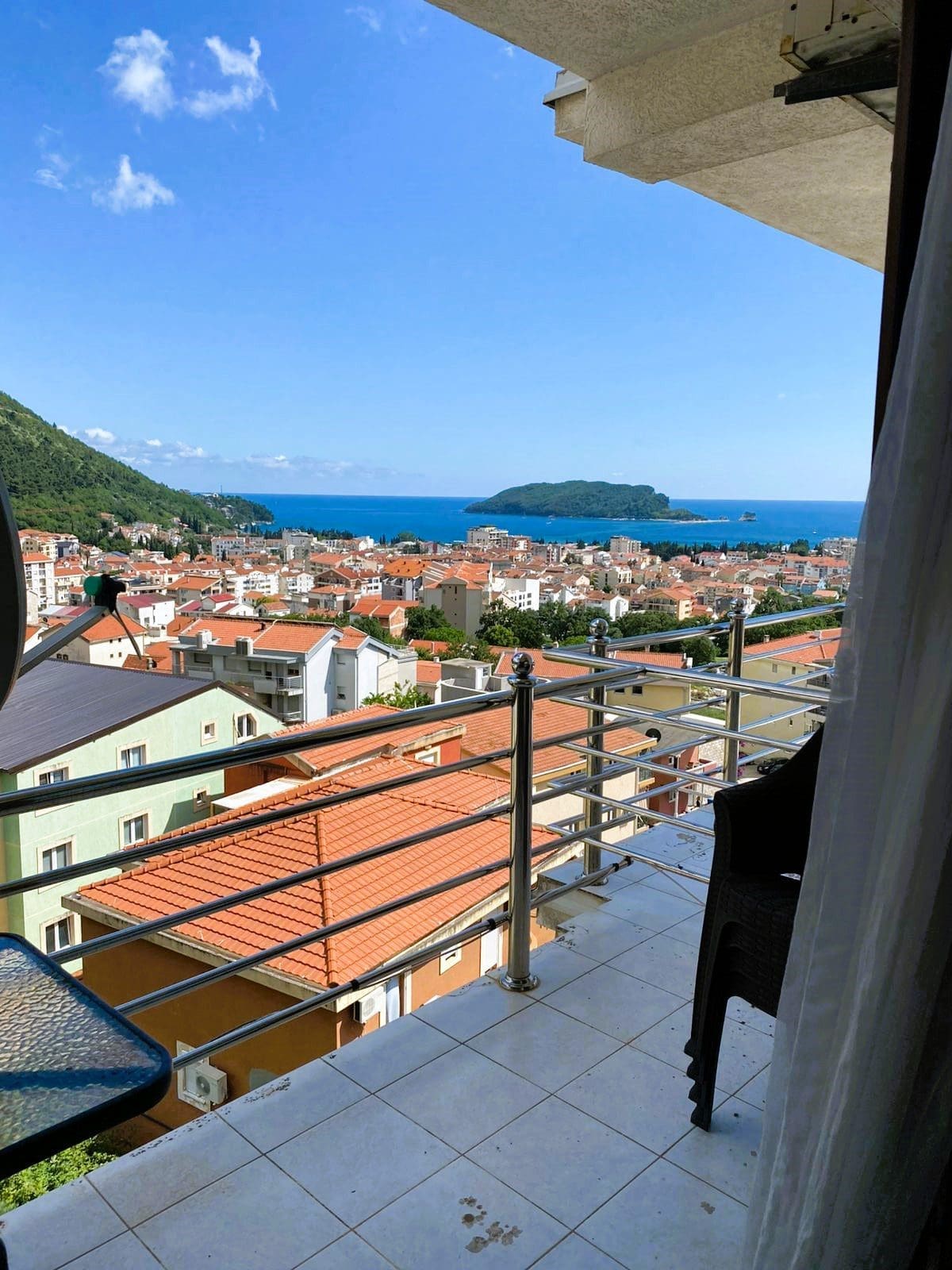 Huoneisto · Budva