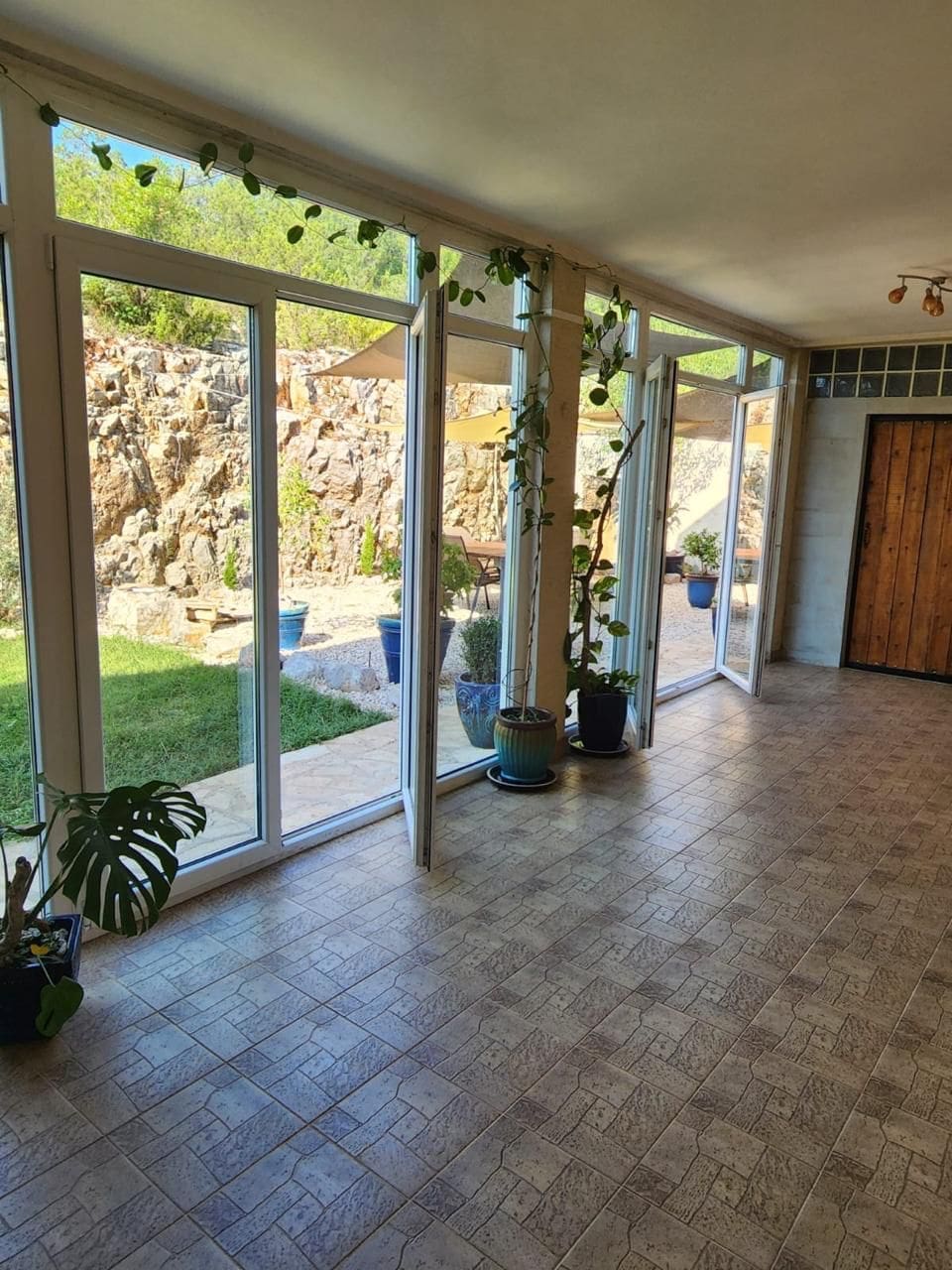 House · Radovici