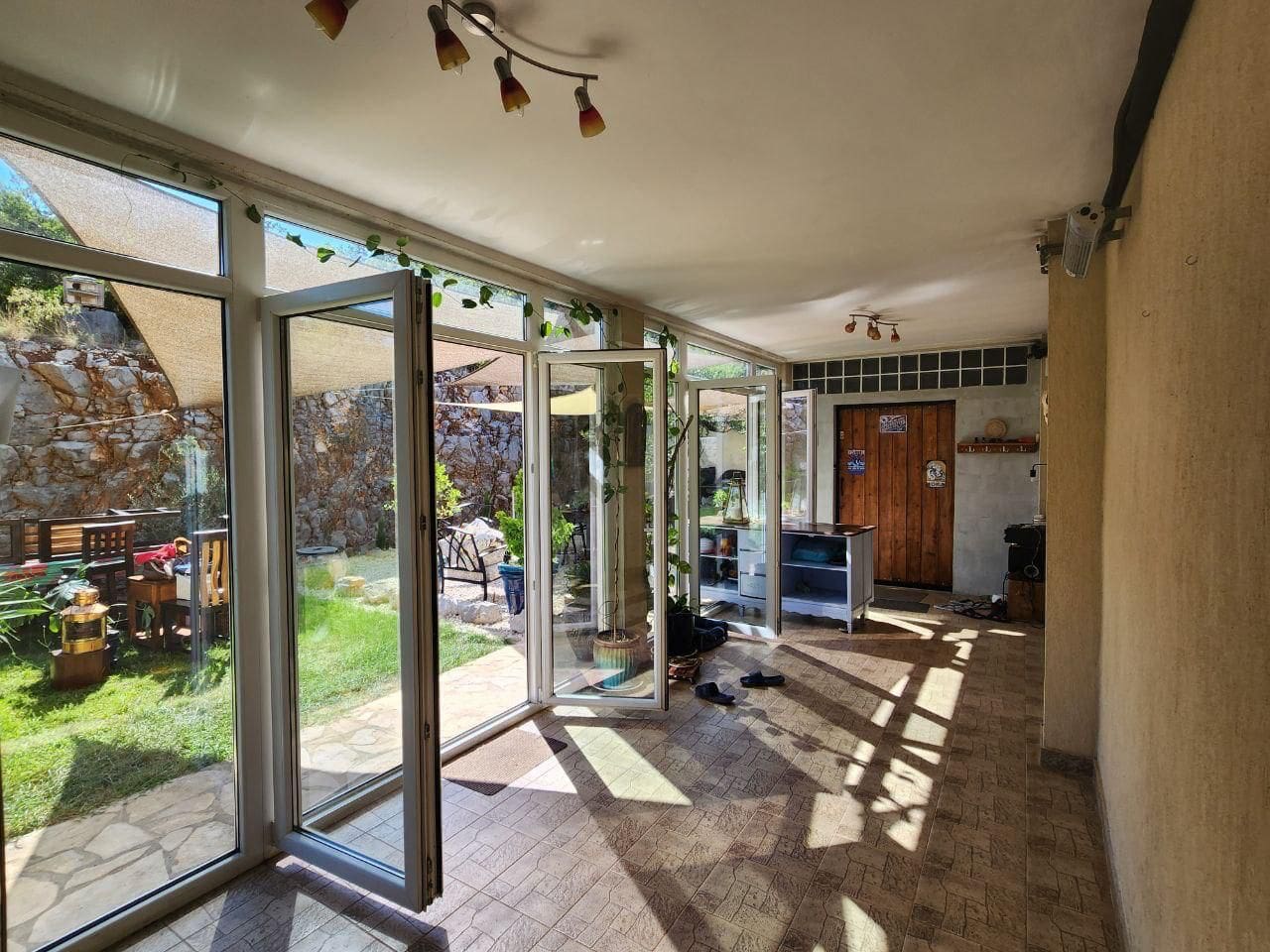 House · Radovici