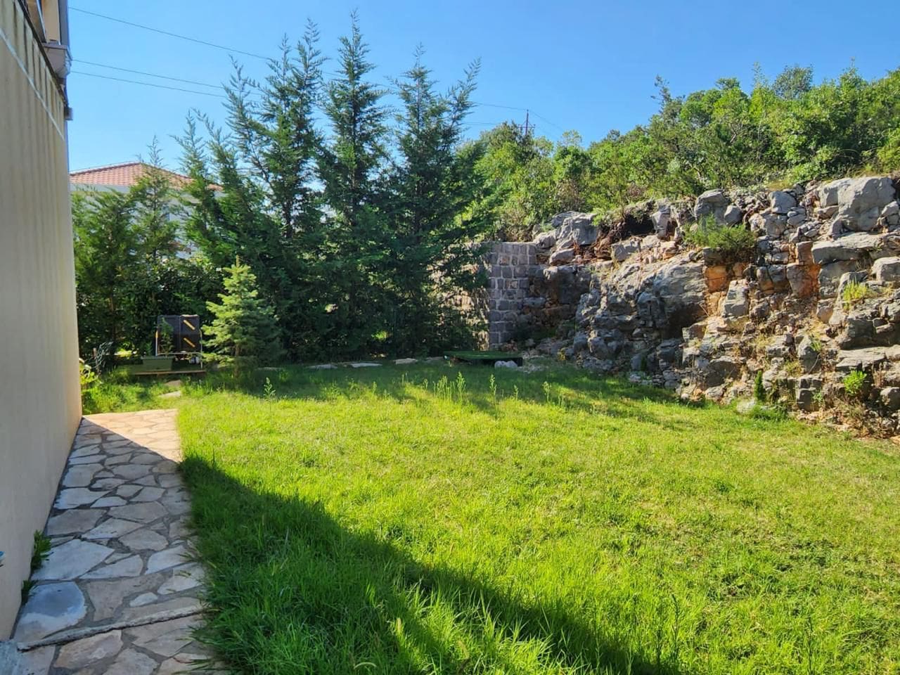House · Radovici