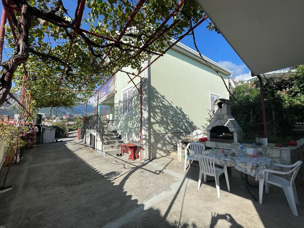 Talo · Bar