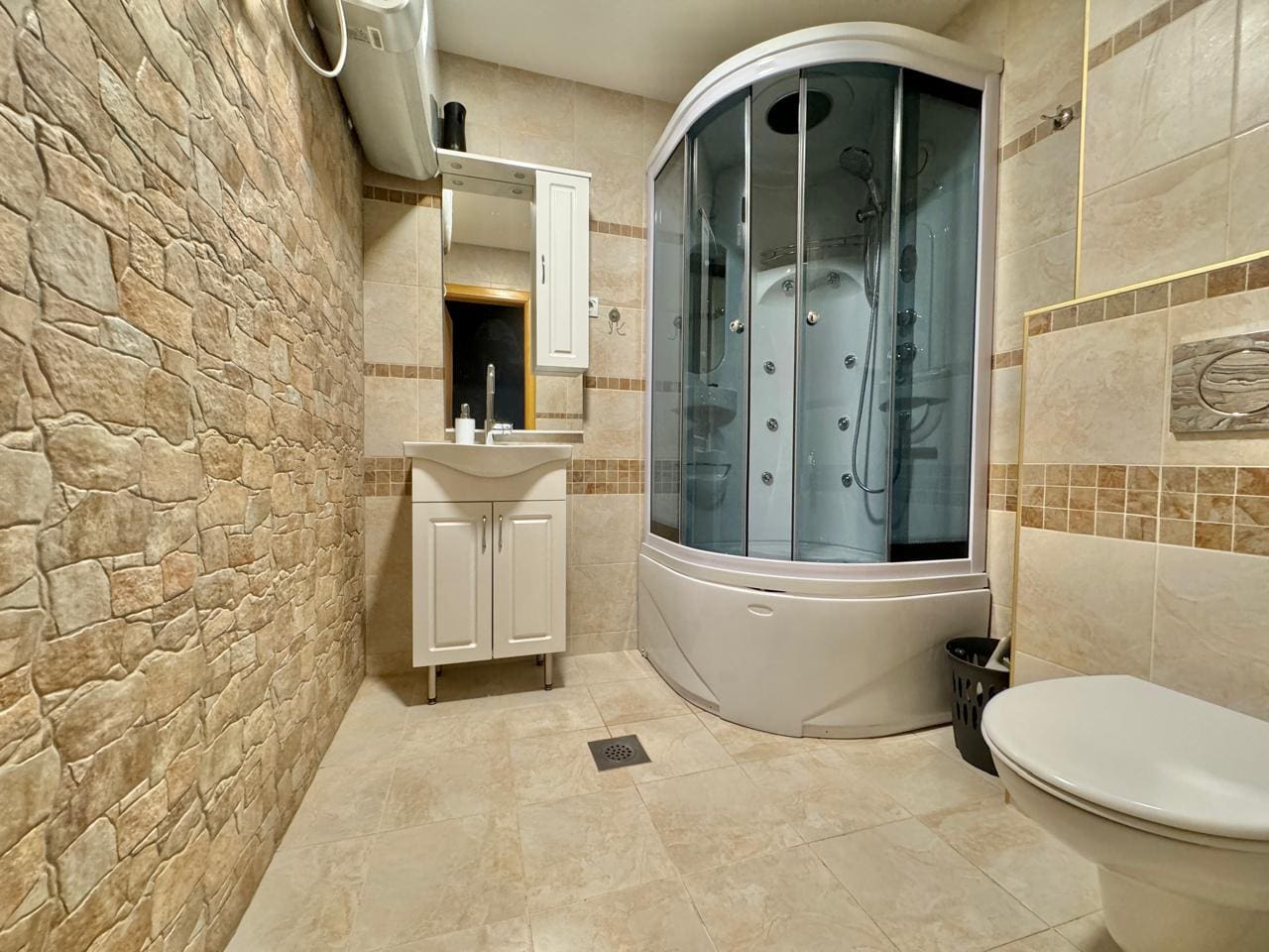 Huoneisto · Budva