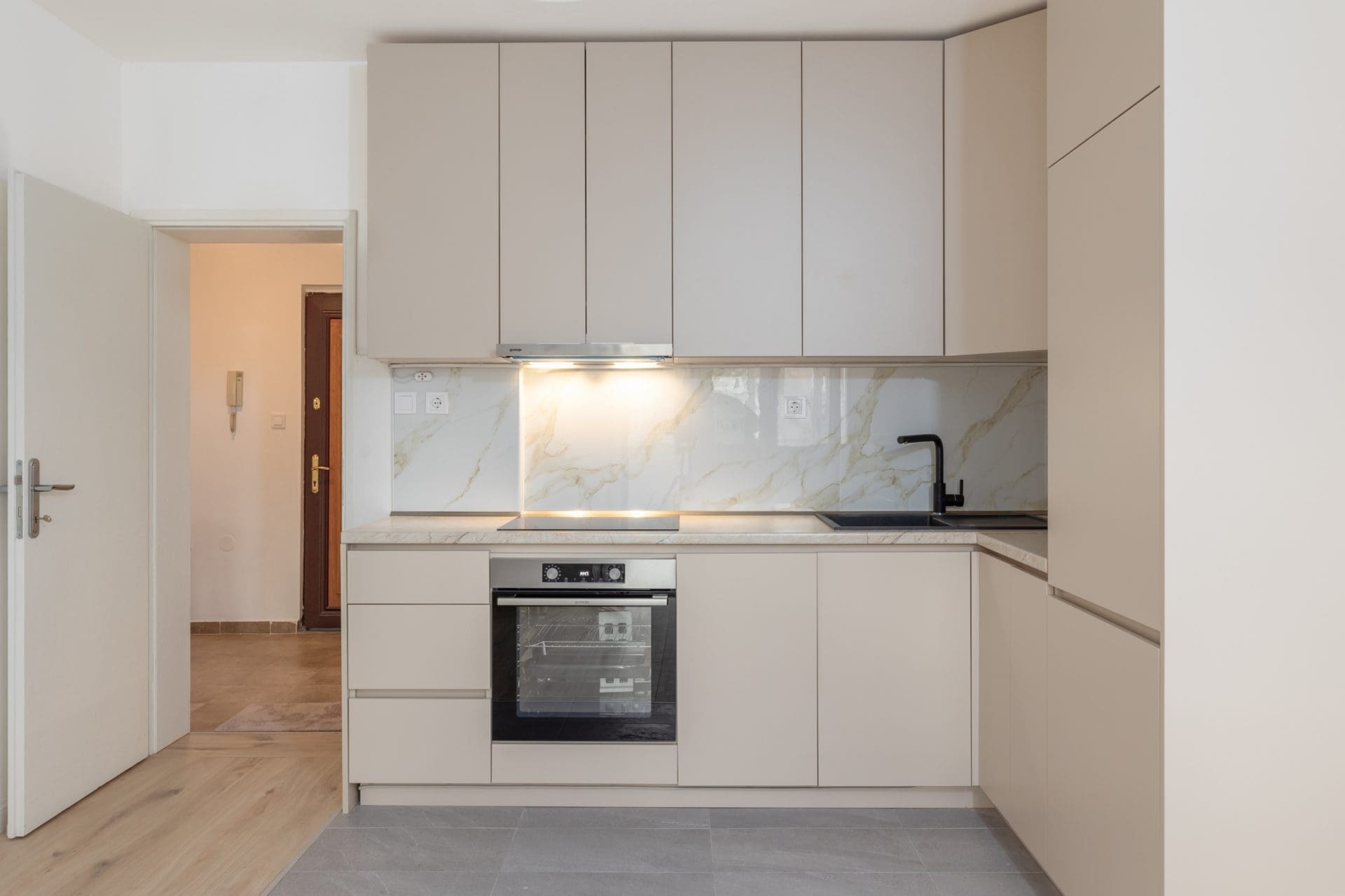 Apartment · Bar