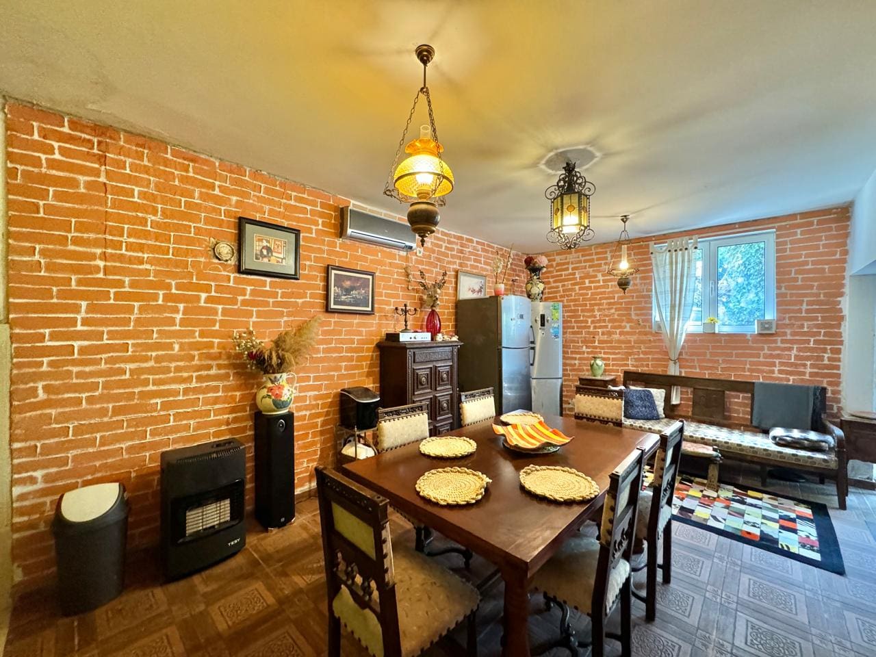 House · Becici