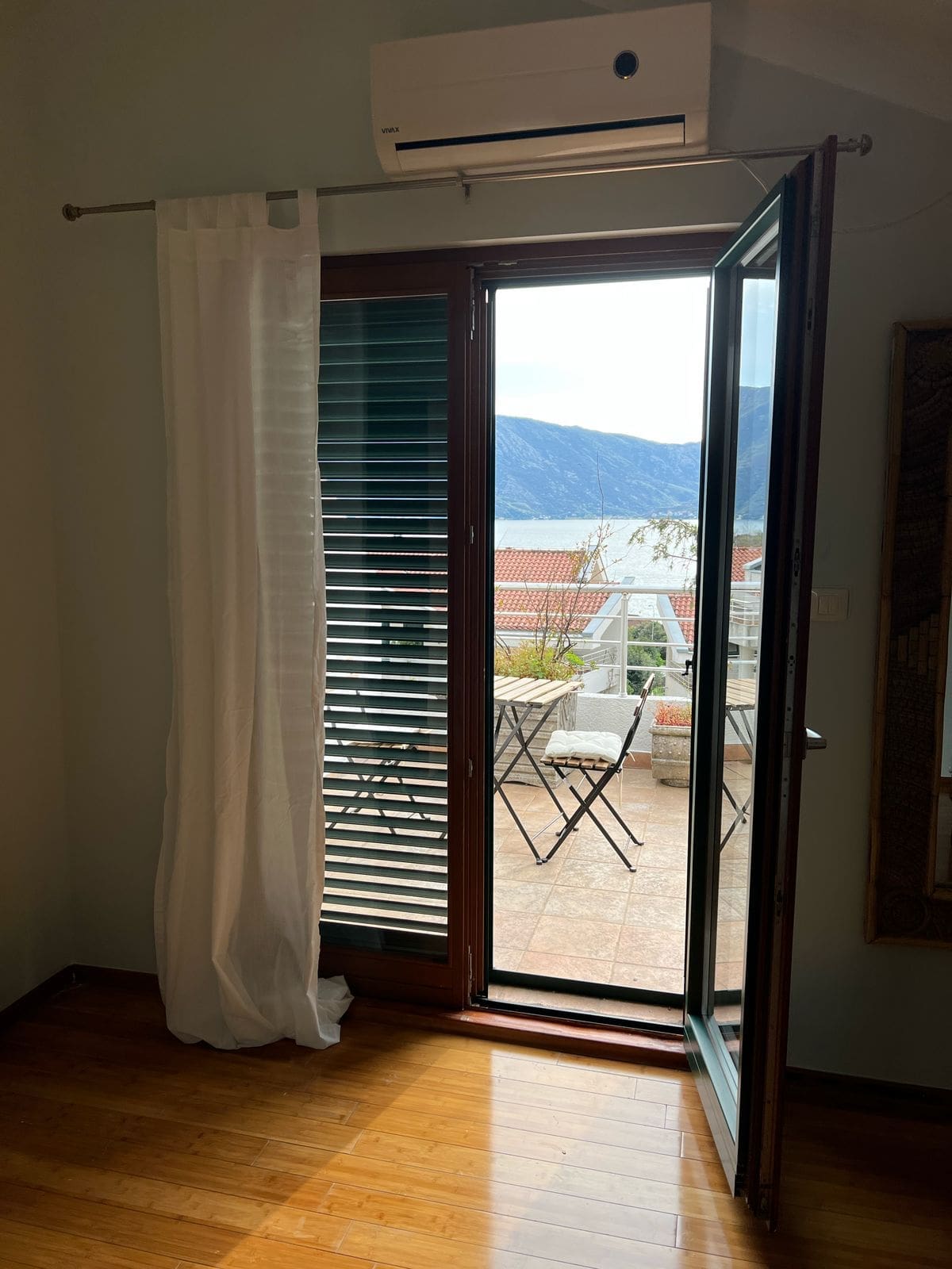 MRE-nekretnina Crna Gora (13) Dvostambeni stan na prodaju u Risnu – 130 m² u kompleksu Roman Gardens — Crna Gora
