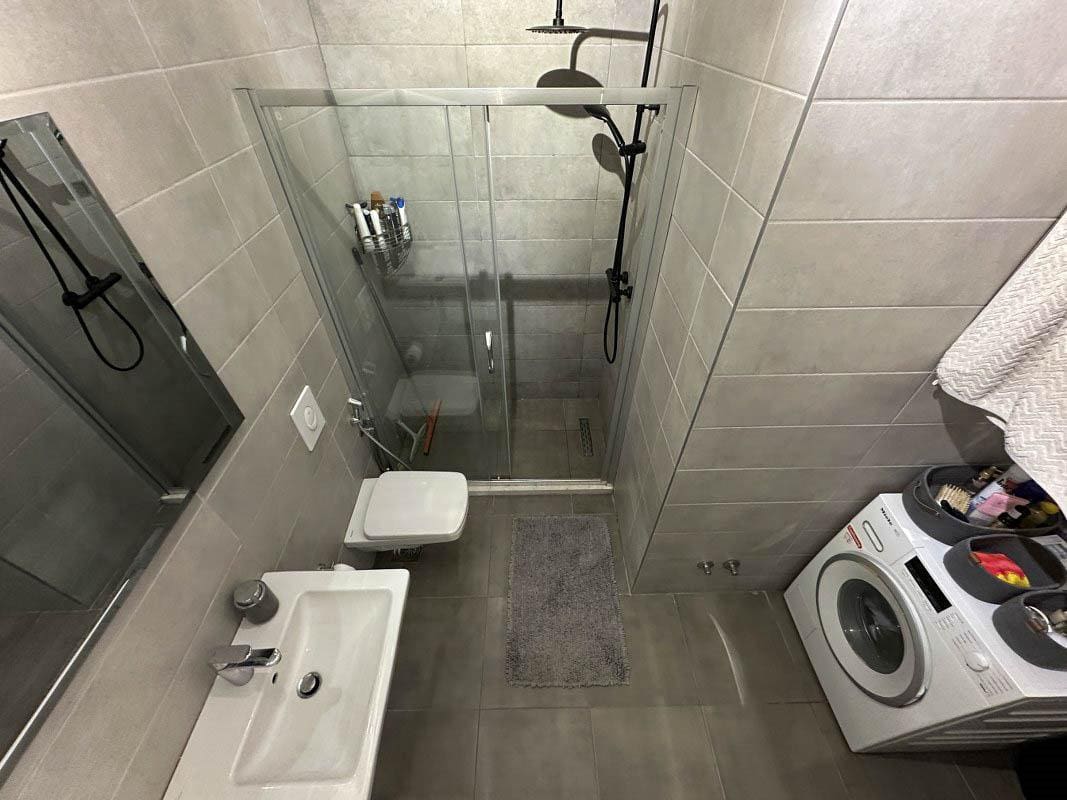 MRE-Immobilie Montenegro (31) Villa mit Pool in Bar – Moderner 3-Zimmer-Traum — Montenegro