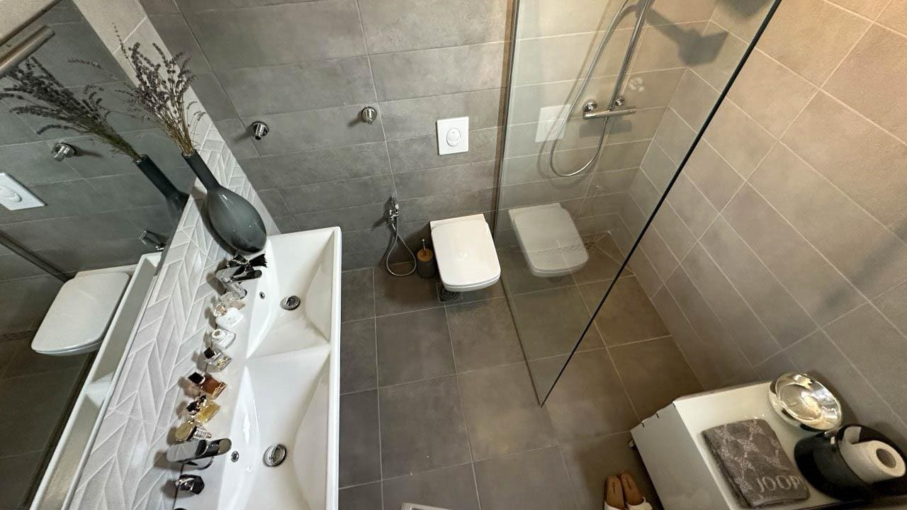 MRE-Immobilie Montenegro (39) Villa mit Pool in Bar – Moderner 3-Zimmer-Traum — Montenegro