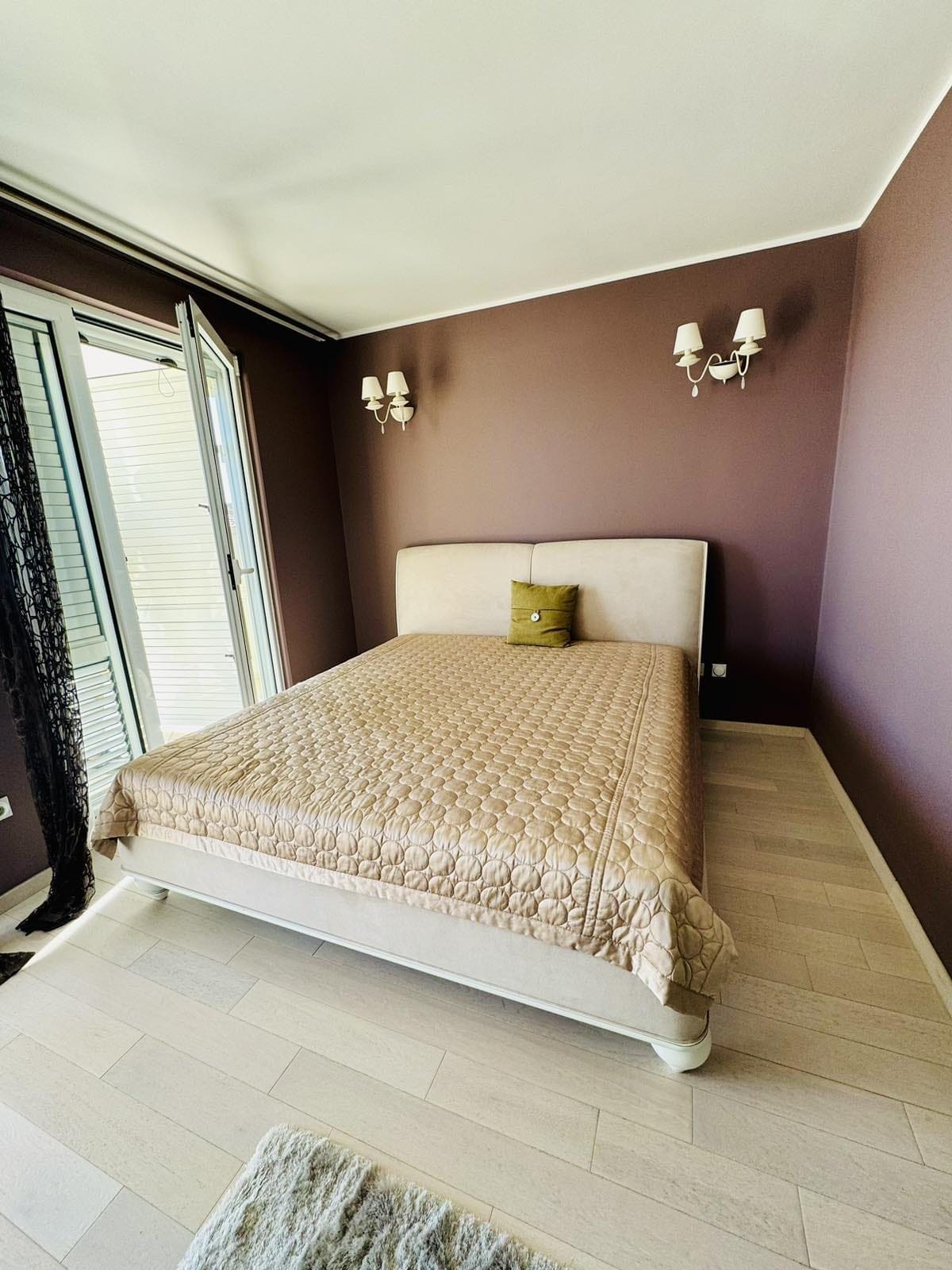 House · Dobra Voda