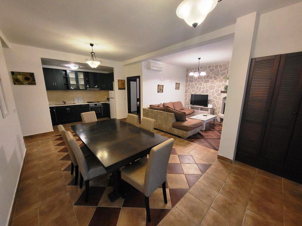 Apartment · Kostanjica