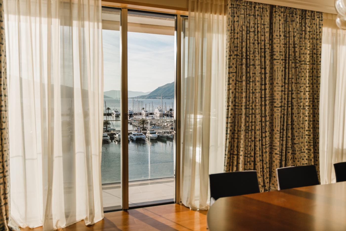 Huoneisto · Tivat