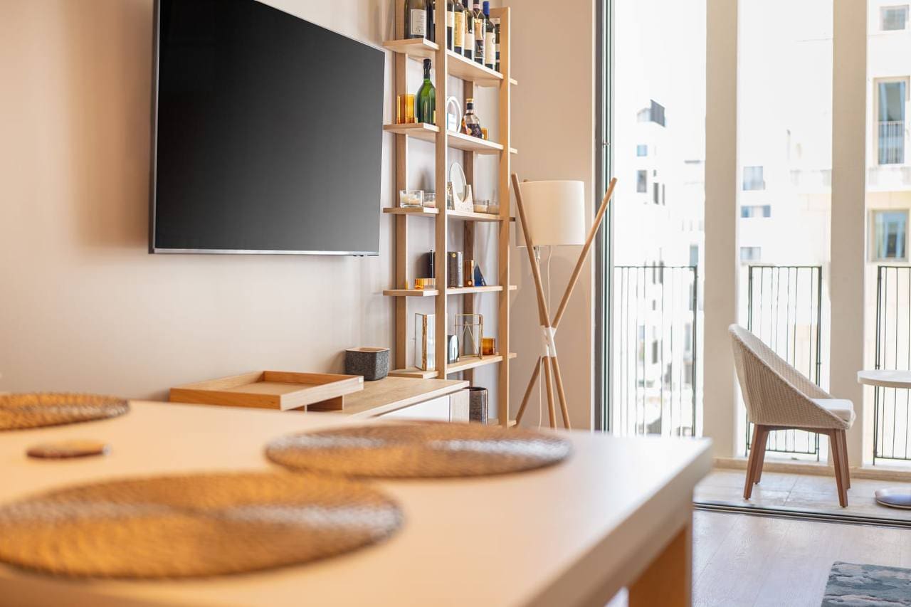 MRE-nekretnina Crna Gora (16) Stan na prodaju u Boka Place Tivat – 55 m² — Crna Gora