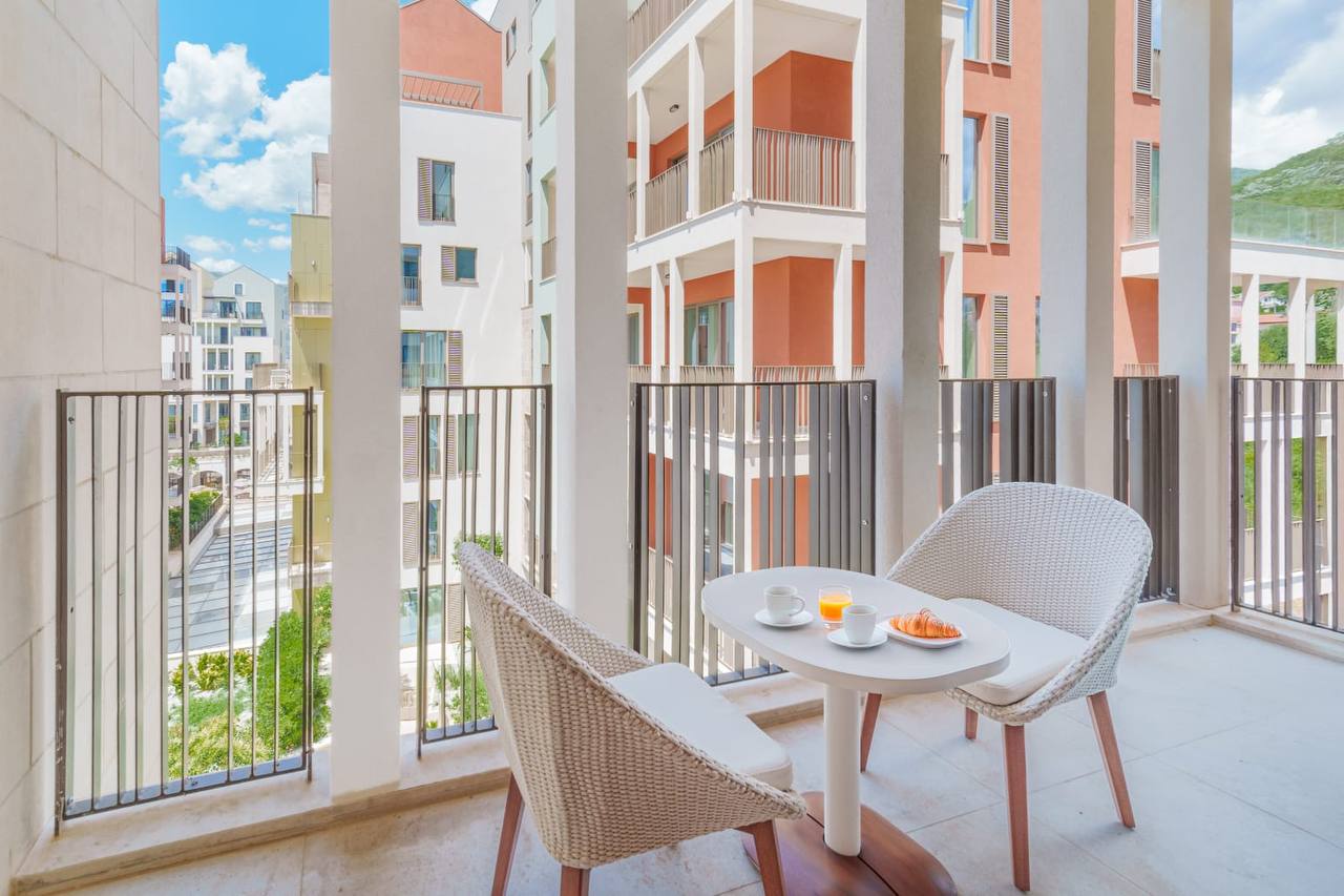 MRE-nekretnina Crna Gora (30) Stan na prodaju u Boka Place Tivat – 55 m² — Crna Gora