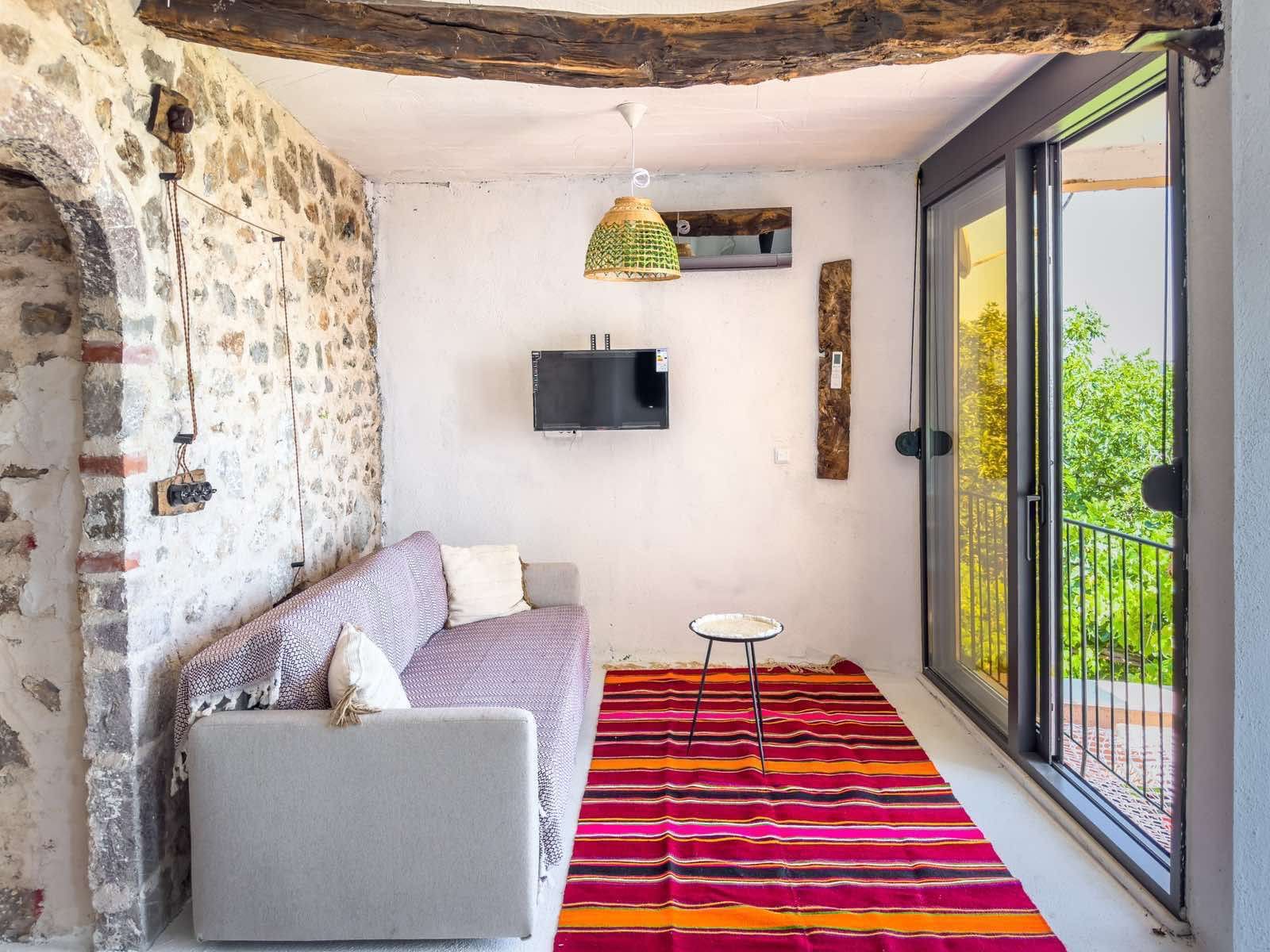 Montenegro Estates Crna Gora (12) Kamena kuća u Dobroj Vodi – 240m² sa prekrasnim pogledom — Crna Gora