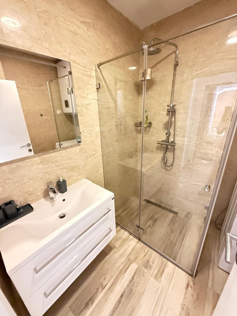 Montenegro Estates Crna Gora (2) Garsonjera na prodaju u Dobroj Vodi – 38 m² — Crna Gora