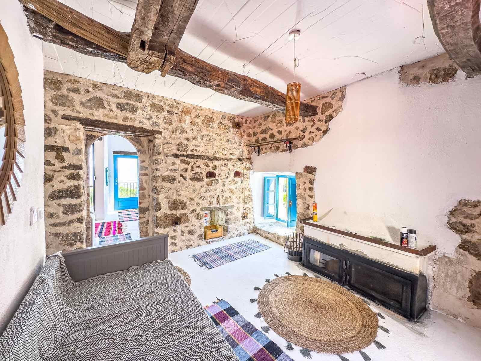 Montenegro Estates Crna Gora (5) Kamena kuća u Dobroj Vodi – 240m² sa prekrasnim pogledom — Crna Gora