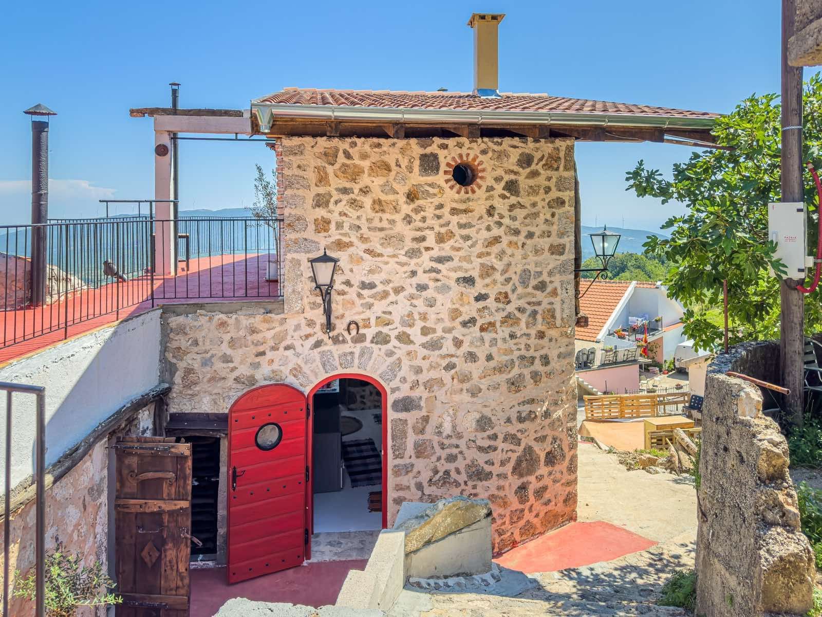 Montenegro Estates Crna Gora (7) Kamena kuća u Dobroj Vodi – 240m² sa prekrasnim pogledom — Crna Gora