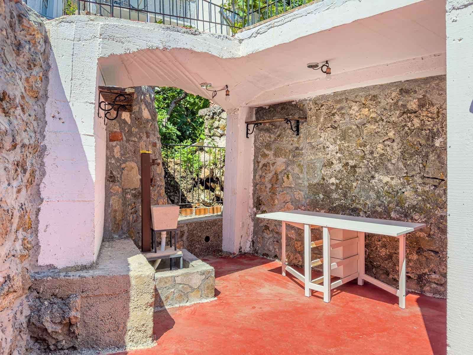 Montenegro Estates Crna Gora (8) Kamena kuća u Dobroj Vodi – 240m² sa prekrasnim pogledom — Crna Gora