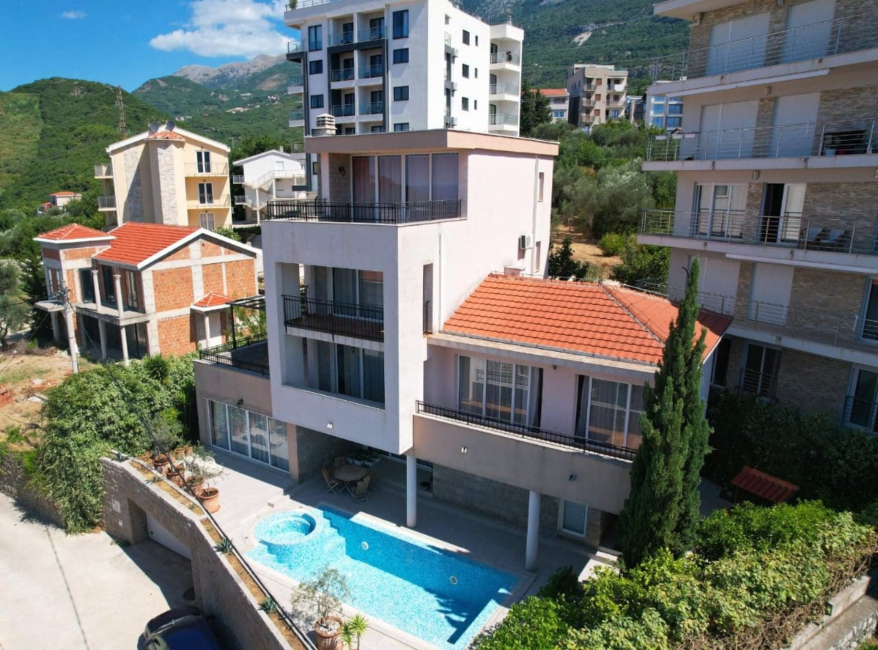Montenegro Estates Montenegro (1) Villa mit Meerblick in Bečići
