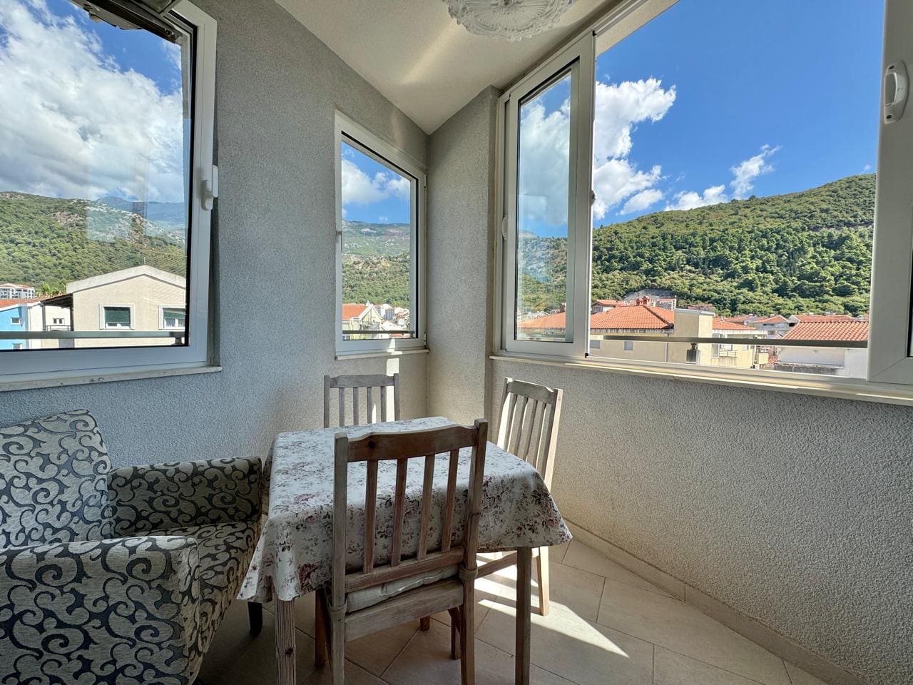 Montenegro Estates Чорногорія (10) Однокімнатна квартира в Будві – 43 м² біля моря — Чорногорія