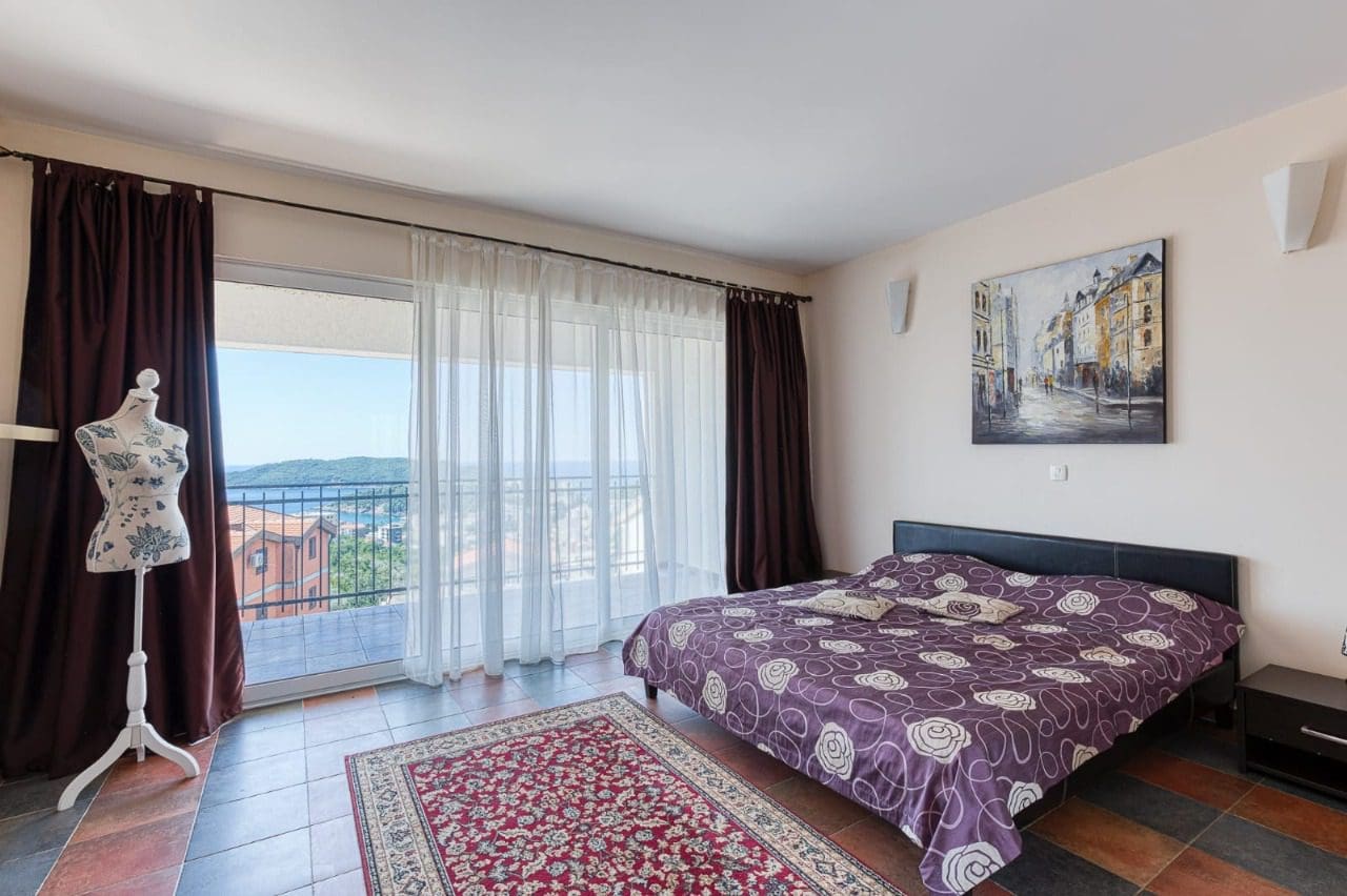 Montenegro Estates Montenegro (11) Villa mit Meerblick in Becici – 495 m² elegantes Zuhause mit Pool — Montenegro