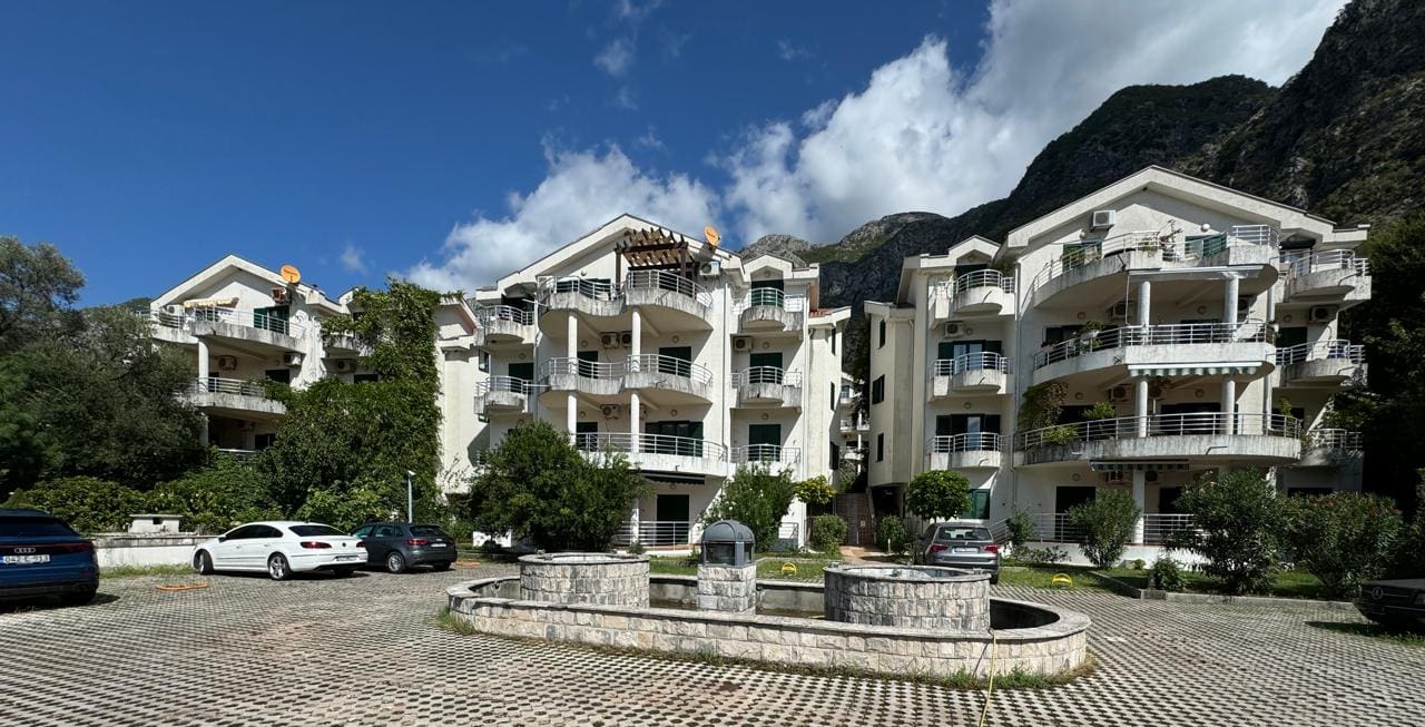 Montenegro Estates Karadağ (6) Risan Dubleks Daire – 130 m², Deniz Manzaralı ve Havuzlu — Karadağ