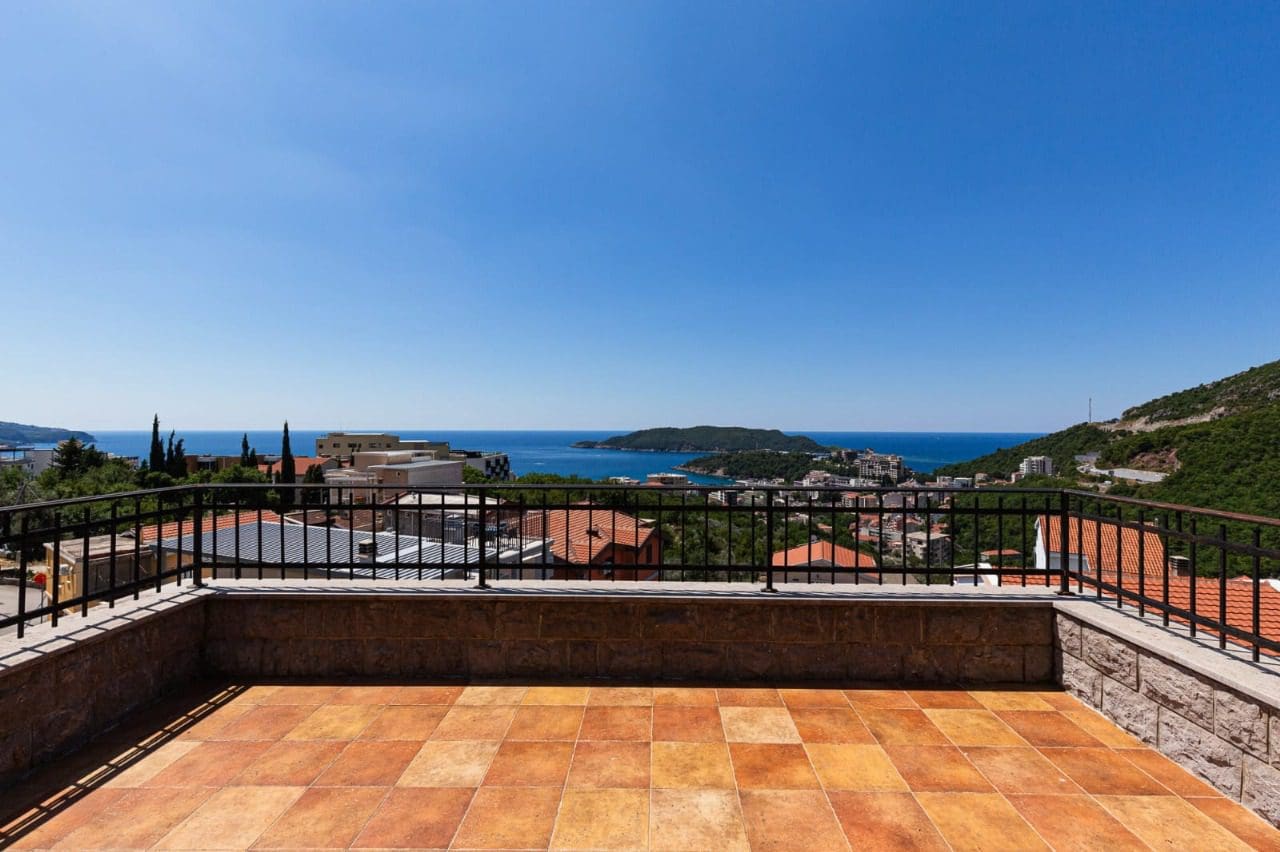 Montenegro Estates Montenegro (9) Villa mit Meerblick in Becici – 495 m² elegantes Zuhause mit Pool — Montenegro