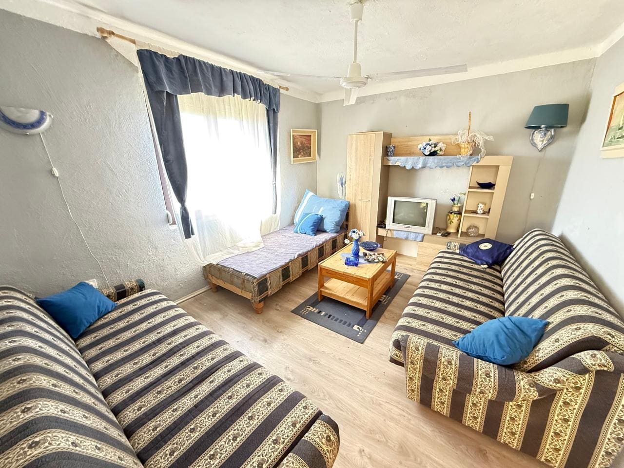 House · Sutomore