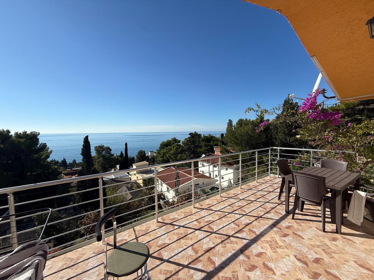 MRE-nekretnina Crna Gora (16) Bar Duplex Kuća sa Pogledom na More – 178 m², 237 m² Plaća, 550 m do Mora — Crna Gora