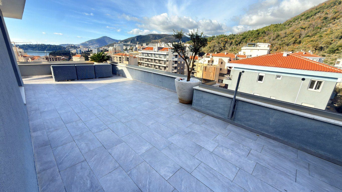 Apartment · Becici
