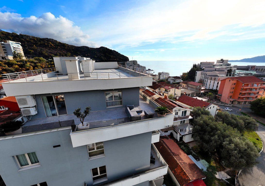 Apartment · Becici