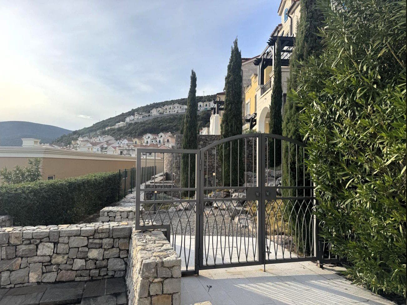 Montenegro Estates Karadağ (1) Luks Daire Luštica Bay – 3 Yatak Odalı Deniz Manzaralı Ev — Karadağ